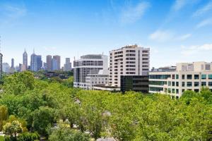 Complete Host Leopold Apartments