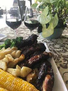 Rolling Hills Country Resort Bed and Breakfast