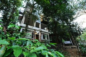 Aruvi homestay