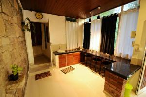 Aruvi homestay