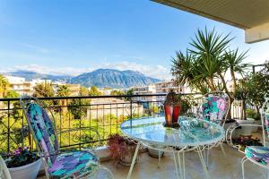 Bright comfy flat near the beach & the city center - 3hvězdičkové hotely ve městě Kalamata