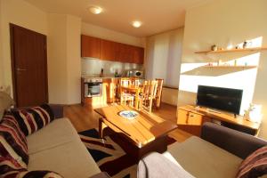 2 bedroom apartment near Gondola