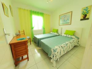 Azul Window Apartment