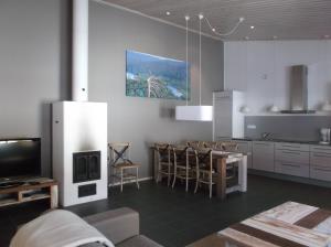 Sallainen Panvillage