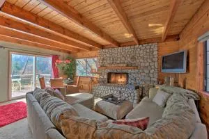 Mountainside Cabin with Deck - 16 Miles to Skiing! - Twin Peaks