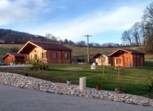 Chalets Chalet de 2 chambres avec piscine partagee jardin amenage et wifi a Dausse : photos des chambres