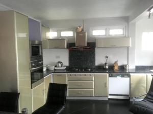 Comfortable Apartment with City View in Bel Air, 90 m²