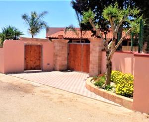 2 bedrooms house at Torre San Giovanni 700 m away from the beach with enclosed garden and wifi