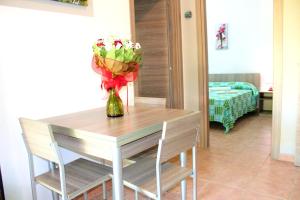 2 bedrooms house at Torre San Giovanni 700 m away from the beach with enclosed garden and wifi