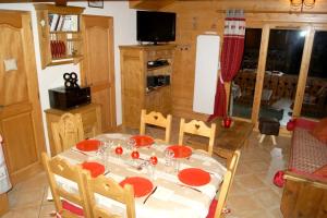 Appartement accueillant à Pralognan-la-Vanoise avec balcon et vue