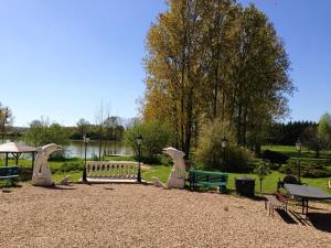 Villa spacieuse et conviviale à Courtenay avec jardin clôturé
