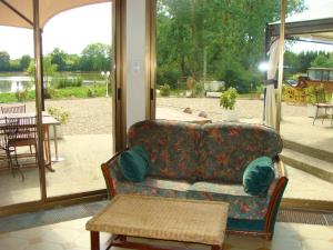 Villa spacieuse et conviviale à Courtenay avec jardin clôturé