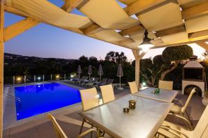 Villa with 6 bedrooms in Adelianos Kampos with private pool and WiFi Rethymno Greece