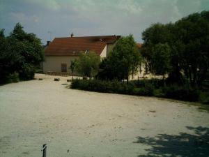 Maisons de vacances Maison de 7 chambres avec jardin amenage et wifi a Nevoy : photos des chambres