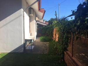 Charming house in Laura with fenced garden