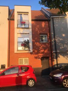 Maisons de vacances Maison spacieuse, quartier La Madeleine, terrasse et jardin : photos des chambres