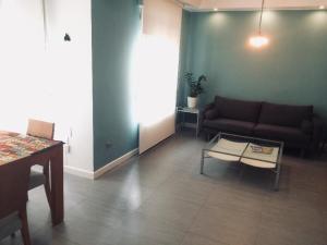 Dos Torres Bilbo Puerta del Carmen