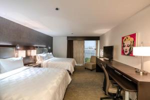 Executive Queen Room with Two Queen Beds - Non-Smoking room in Holiday Inn New Orleans-Downtown Superdome an IHG Hotel