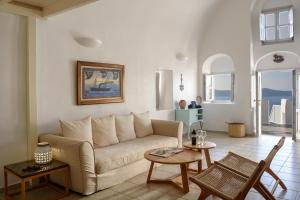 Revelis Villa & Canava Santorini Greece