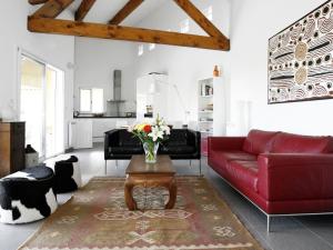 Maisons de vacances Exotic Holiday Home in Ceps with Private Pool : photos des chambres