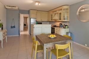 Appartements Mare appart avec jardin et bbq vue mer et montagne plage et port a 2 pas : photos des chambres