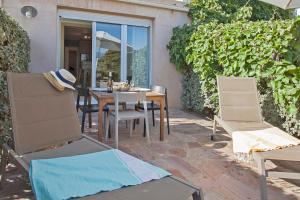 Appartements Mare appart avec jardin et bbq vue mer et montagne plage et port a 2 pas : photos des chambres