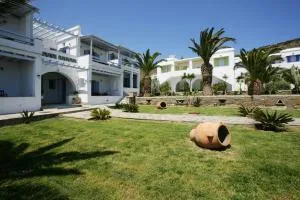 Porto Raphael Residences & Suites - Agios Ioannis