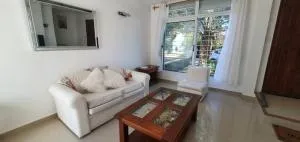 Casa a 1 cuadra de la playa en Punta del Este - 埃斯特角城