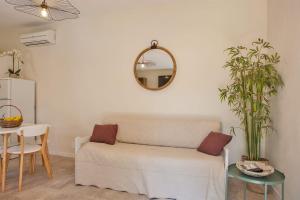 Villas maison kiwi avec piscine chauffee terrasse jardin et bbq a Calvi : photos des chambres