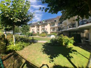 Appartements Rare : au bord du lac d’Annecy, cosy appartement en rez de jardin avec terrasse privative : photos des chambres