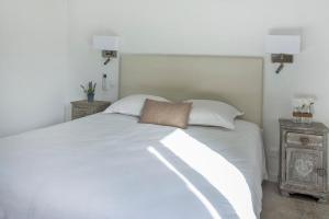 Appartements Appartement de vacances Arbousier a Calvi piscine chauffee partagee bbq : photos des chambres