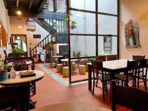 Colins Place