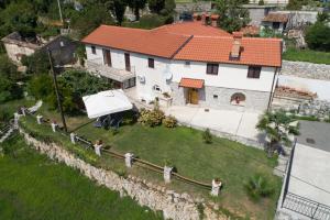 2 Apartments in Old Stone House near Opatija