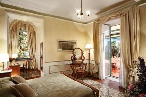 Superior Double or Twin Room with Sea View room in Grand Hotel Excelsior Vittoria