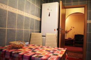 Vitan modern apartment, sleeps 4