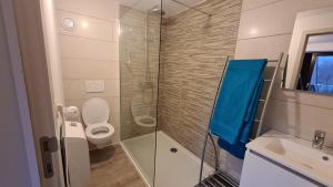 Le Salmoyard, studio au bord du lac à Vielsalm