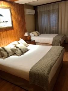 Hotels Les Tilleuls : photos des chambres