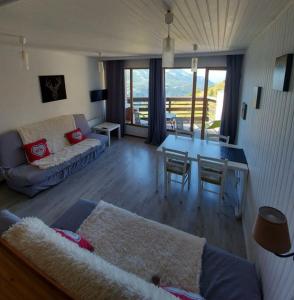 Studio avec grande terrasse - le soleil des Alpes