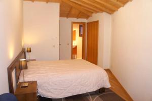 Comfortable Countryside House in Eira-Vedra with Shared Pool