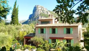 Villas Villa de 4 chambres avec piscine privee jardin clos et wifi a La Gaude : photos des chambres