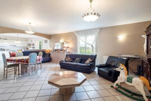 Maison chaleureuse Saint-Cyr-sur-le-Rhône