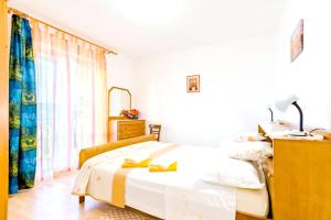 3 bedrooms appartement at Mastrinka 350 m away from the beach with private pool furnished terrace and wifi