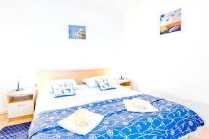 3 bedrooms appartement at Mastrinka 350 m away from the beach with private pool furnished terrace and wifi