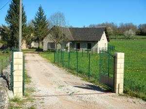 Maisons de vacances Maison de 6 chambres avec jardin clos et wifi a Banassac : photos des chambres