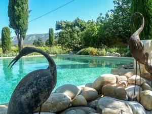 Maisons de vacances Maison de 2 chambres avec piscine partagee terrasse amenagee et wifi a Oppede : photos des chambres