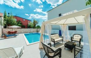 Charming Villa in Jezera with Private Pool