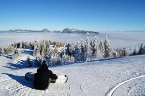 Chalet charmant à Métabief avec vue sur montagnes