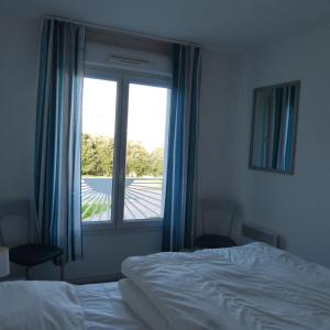 Appartements Les Pins - 3 pieces - Vue sur piscine - 600m mer - Les Sables d'Olonne : photos des chambres