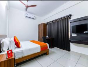 HISHAM SUITES