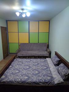 Уютная квартира рядом с метpo Холодная гора